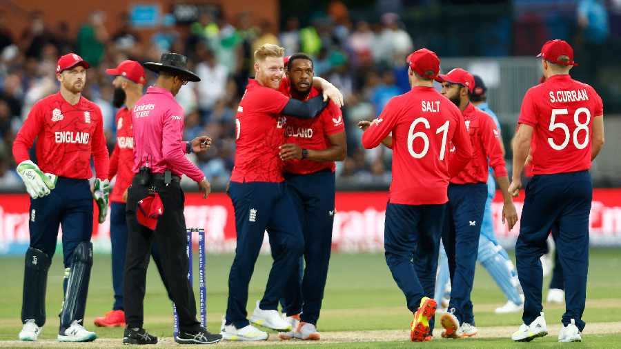 T20 World Cup: England crush wobbly India