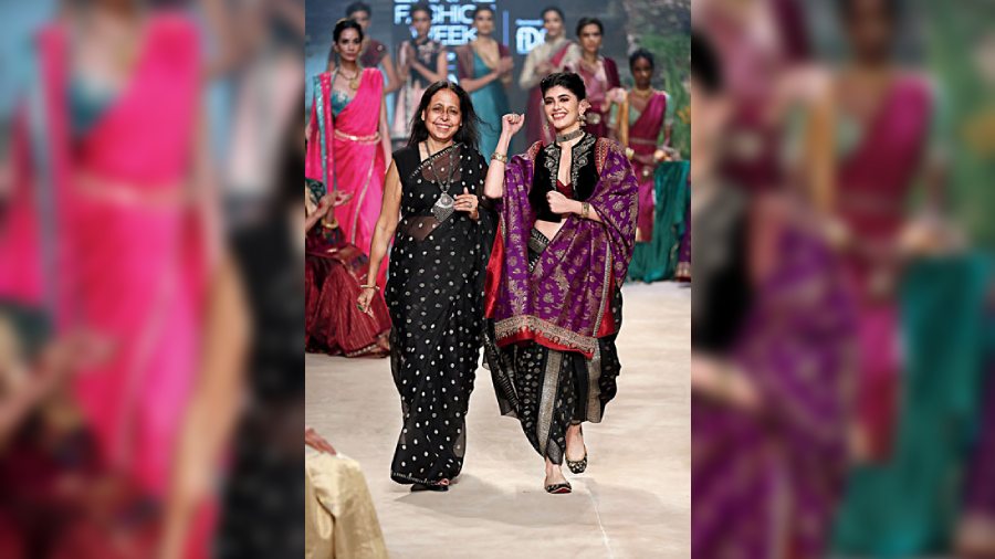 Anju Modi with Sanjana Sanghi at Lakme Fashion Week in partnership with FDCI