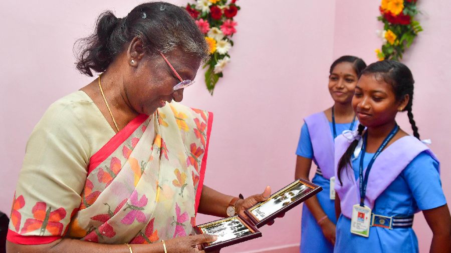 During an interaction with girl students, Murmu said: "In our time there were no such facilities like internet, television and other provisions to know the world outside us. As such I do not have any role models from outside."