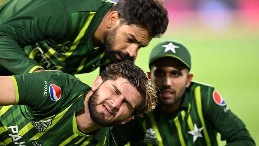 Pakistan's star bowler Shaheen Afridi had to retire mid-over due to injury that costed his team a lot