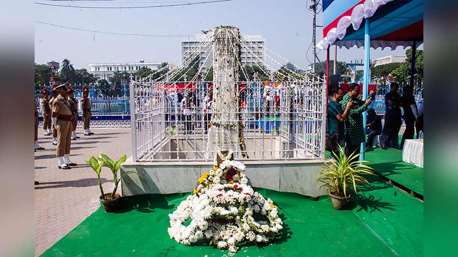 The memorial at College Square in Kolkata