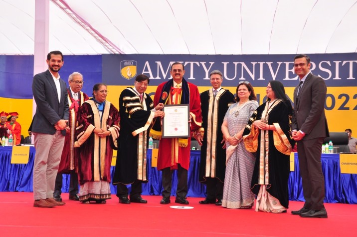 Sr. Advocate Vikas Singh, President Supreme Court Bar Association, Former Additional Solicitor General of India, Supreme Court of India gets conferred the Honorary Doctorate Degree