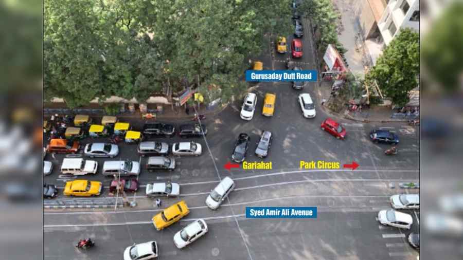 Kolkata police take response-to-signal angle in Ballygunge SUV crash investigation  