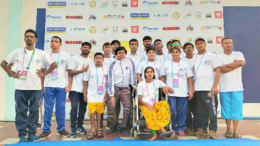 The Bengal team at the National Para Swimming Championships in Guwahati