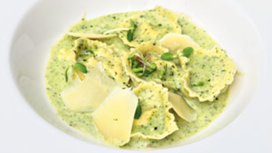 Chicken and Mascarpone Tortellini with Creamy Pesto Sauce