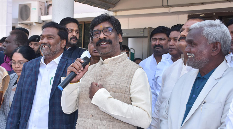 Jharkhand Chief Minister Hemant Soren speaks with media before leaving for Enforcement Directorate (ED) office for questioning in a money laundering case linked to alleged illegal mining in the state, in Ranchi on Thursday.