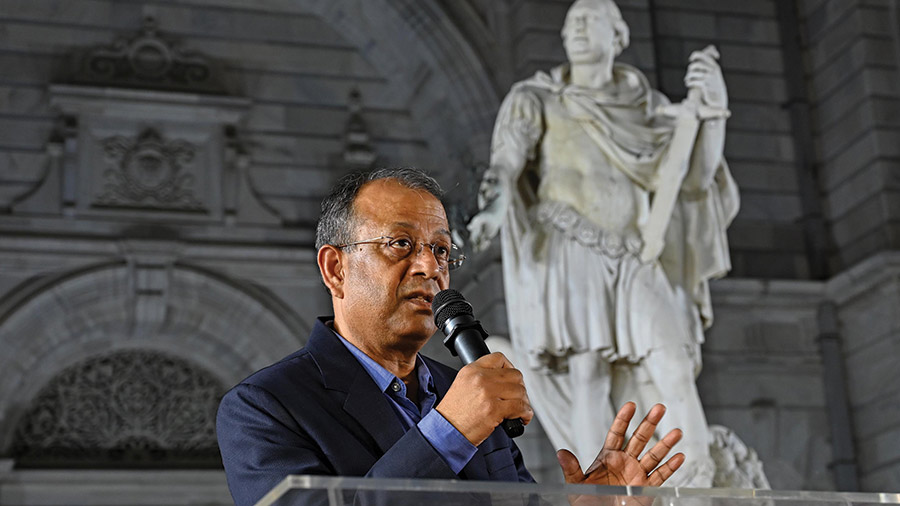 Jayanta Sengupta, secretary and curator, Victoria Memorial Hall, expressed excitement at how the concert would kick-off a series of events at the hallowed venue. ‘This is just the start of our post-monsoon performances. Over the next few months, we will bring a series of musical events to Victoria Memorial, which are sure to delight the city.’