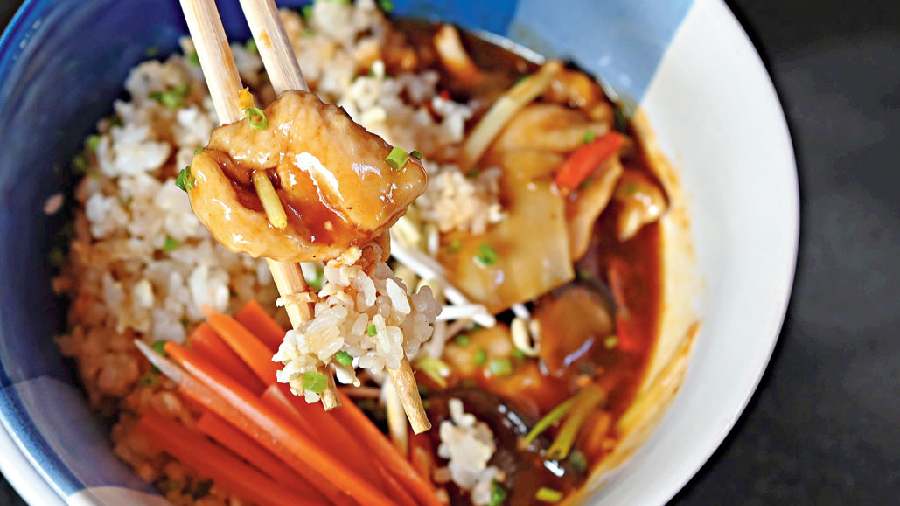 Inspired by the meal in a bowl trend is the Clay Pot Chicken bowl that has a spicy hit from fresh red chillies, and packs in a good amount of rice, chicken chunks, bamboo shoots and shiitake mushrooms.