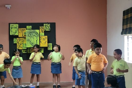 Students of all ages demonstrated performances through skits, choir, and dancing, educating the audience on topics like the 5 sense organs, and how hormones affect our emotions. These were showcased through the play which had performers enacting real-life scenarios. 