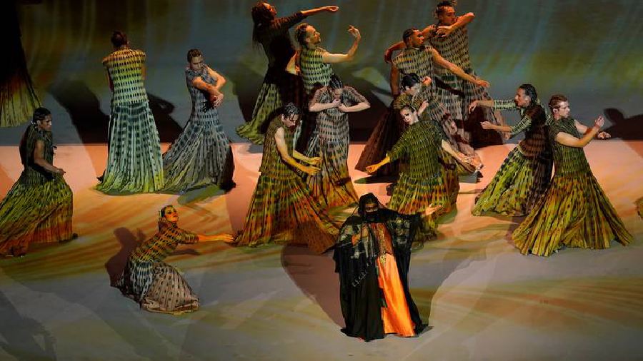 The mesmerising opening act added fuel to the event