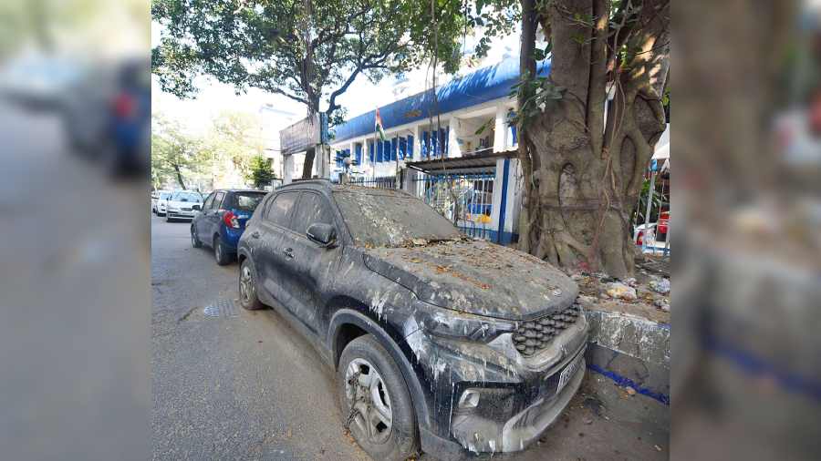 Kolkata police to dispose of unclaimed, seized vehicles