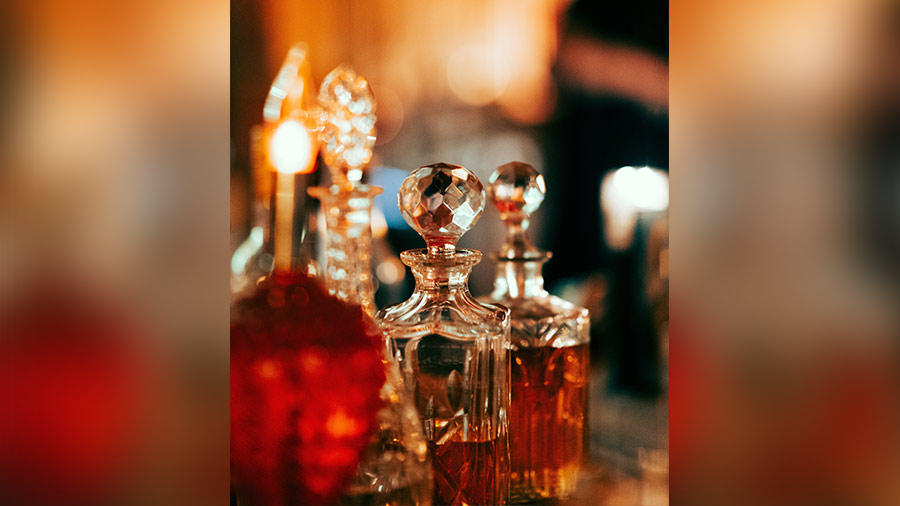 Custom-made perfumes for the couple