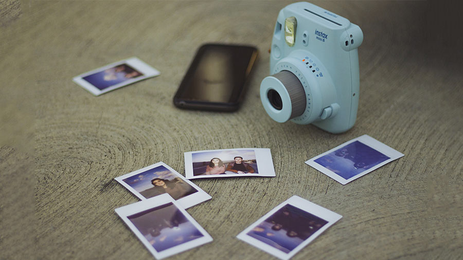 Instant camera