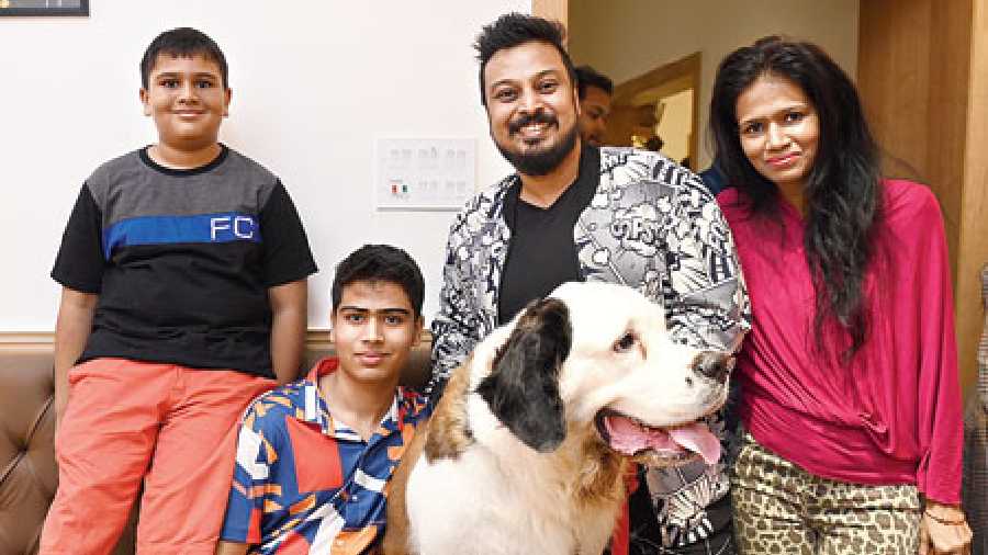 Abhishek Dutta and Jayshree with their sons and pet