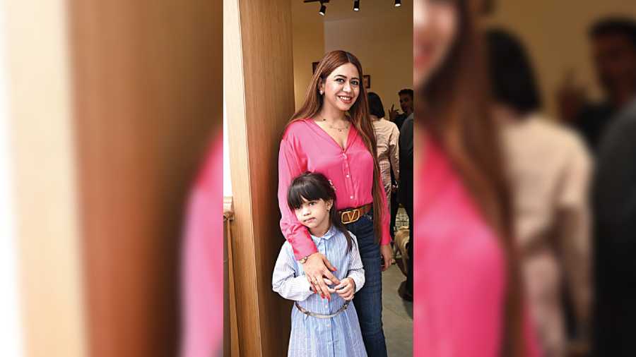 Priyadarshini Hakim with her daughter