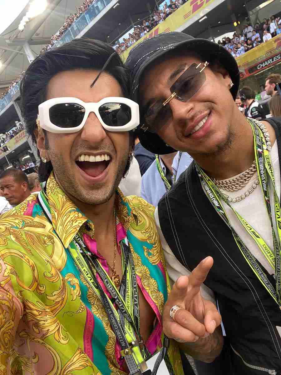 The Bollywood star clicked a selfie with former Manchester United footballer Jesse Lingard at the F1 event.