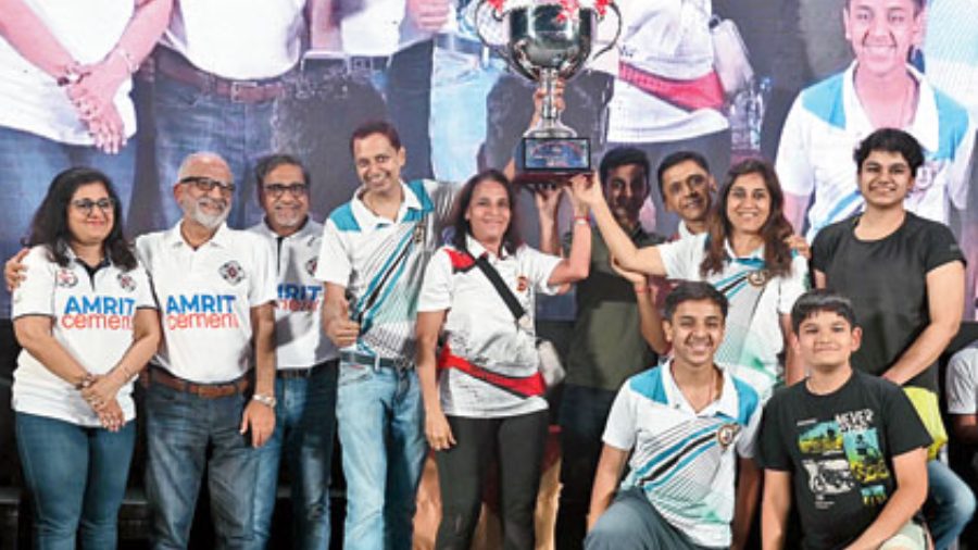 The Bengal Rowing Club won the trophy for table-tennis. Captain Vedant Ajmera said, “Firstly, I would like to thank CSC for hosting such a well-organised event. I’m very proud of my team for the way each one of them has played and I couldn’t be happier for them because all their hard work and practice has paid off. I look forward to winning many more tournaments with this team.”