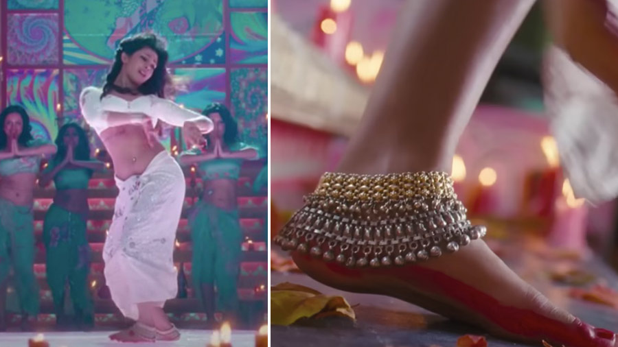 Payel: From sleek to gorgeous, payals/nupurs are intrinsic part of any bride's trousseau. You can either opt for silver payals or gold and silver combo like Priyanka Chopra in ‘Ram Leela’, gold anklets with or without meena-work or something cool engraved on them — and that’ll go straight into your jewellery box to create for many more OOTDs and OOTNs.