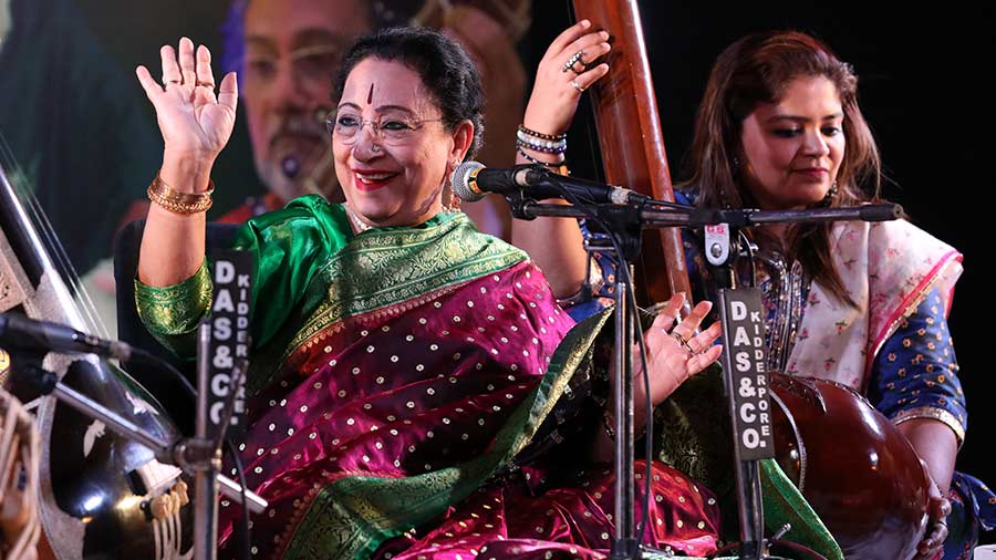 The second half of the evening was dedicated to Parveen Sultana