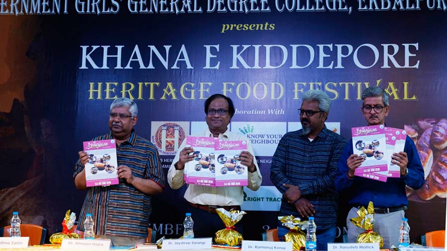 Official release of ‘Dastarkhwan’ by Nilanjan Hazra, Dr. Jaydeep Sarangi, Dr. Ramanuj Konar and Dr. Basudev Mallick at the food fest