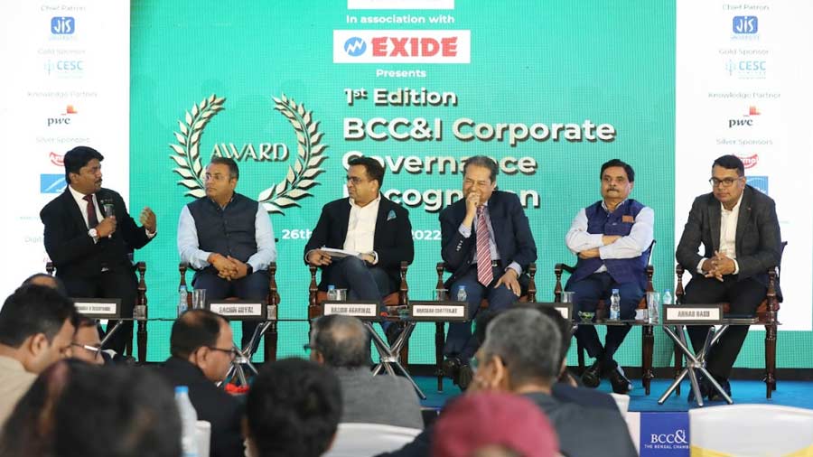 Panelists for ‘Revisiting Business and Corporate Governance’ (L-R) C.S. Devendra V Deshpande, Sachin Goyal, Harish Agarwal, Bhaskar Chatterjee, Vijay Jhalani and Arnab Basu