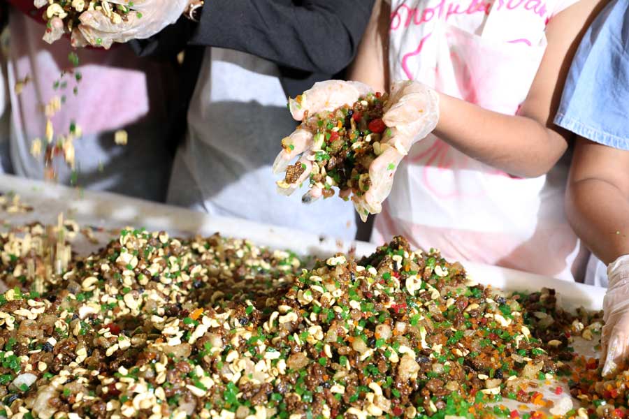 The desserts created from this merry mix will be available across Dariole outlets including the Rawdon Street, Southern Avenue, Behala, Chowringhee, Kasba, Naktala, Salt Lake, Lake Town and Bangur branches