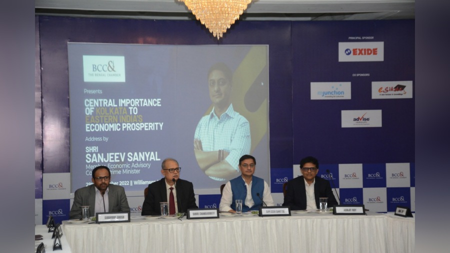(L-R) Subhodip Ghosh, director general, The Bengal Chamber; Subir Chakraborty; Sanjeev  Sanyal; Abhijit Roy, vice-president, The Bengal Chamber & MD & CEO of Berger Paints at the event