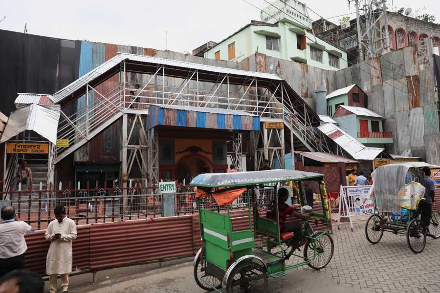 The Aswininagar Bandhu Mahal puja