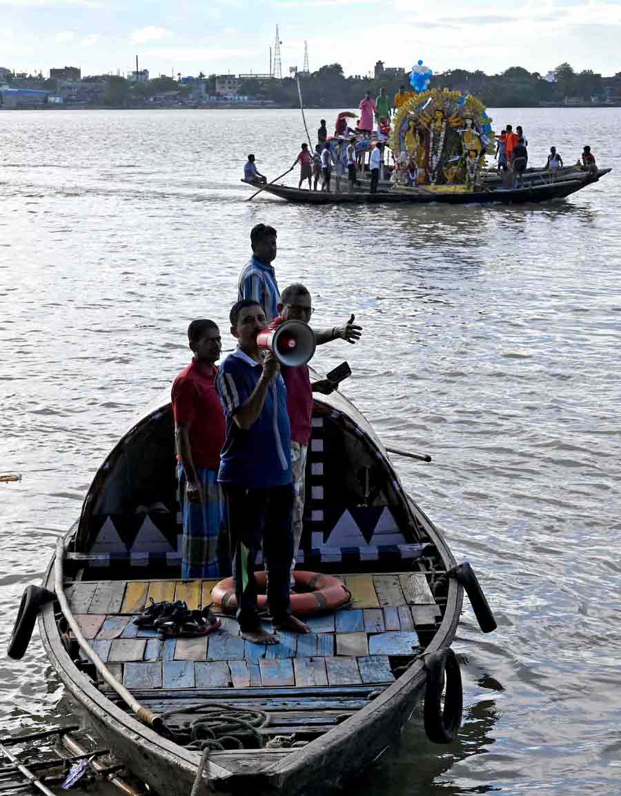 Kolkata Police manned the ghats across the city to ensure smooth immersion. While not many prominent idols were immersed on Wednesday, elaborate arrangements were made to manage crowd on the ghats
