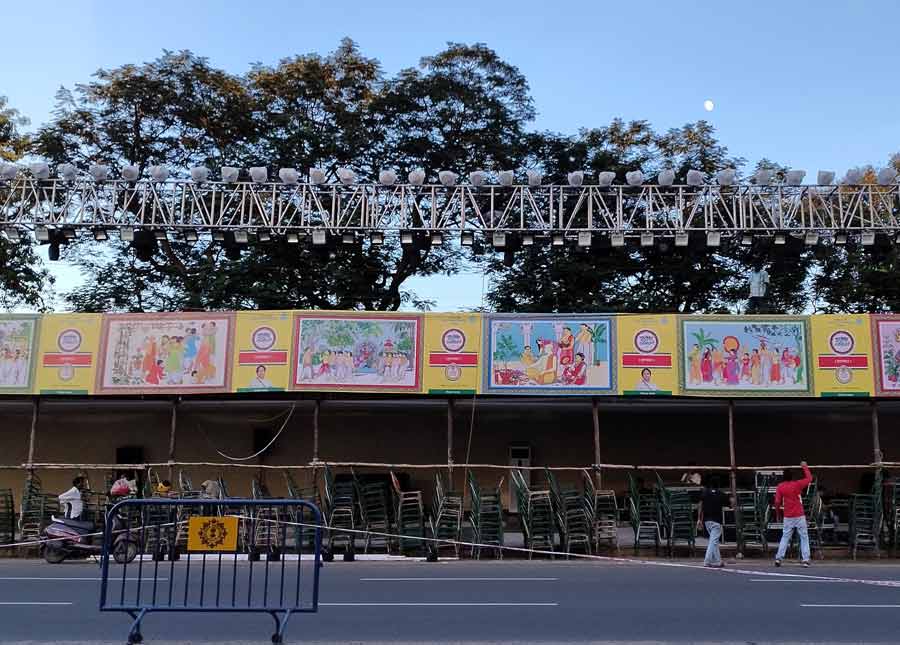 Ahead of the Red Road Puja carnival scheduled for October 8, preparations are in full swing. The event will be attended by 99 organisers, all winners of Biswa Bangla Sarad Samman, from across Kolkata. Chief minister Mamata Banerjee will be the chief guest at the event