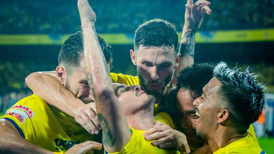 ISL 2022-23, Kerala Blasters FC vs East Bengal FC Highlights: KBFC Beat  EBFC 3-1 - News18