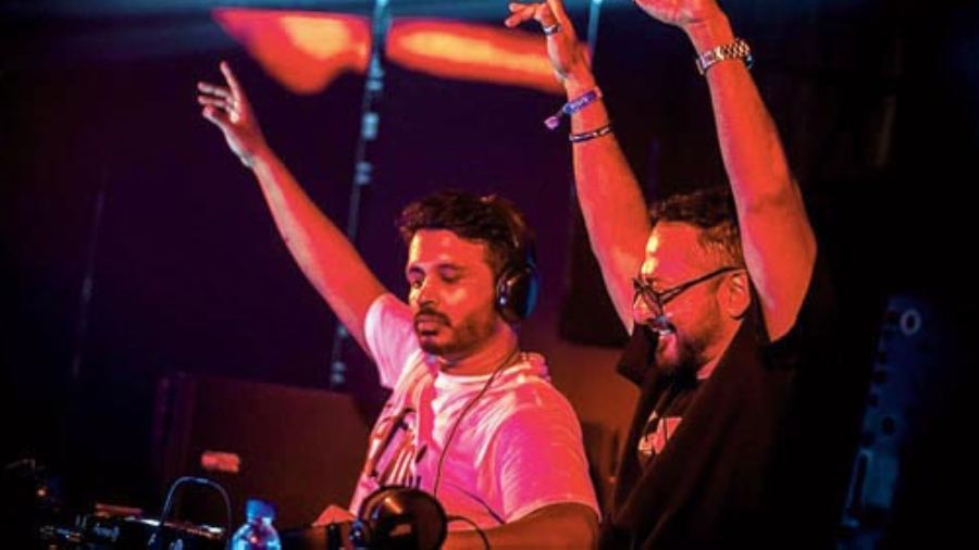 This was the first time Browncoat and Nikhil Chinapa had gotten together to go b2b in Kolkata and the audience couldn’t have been happier