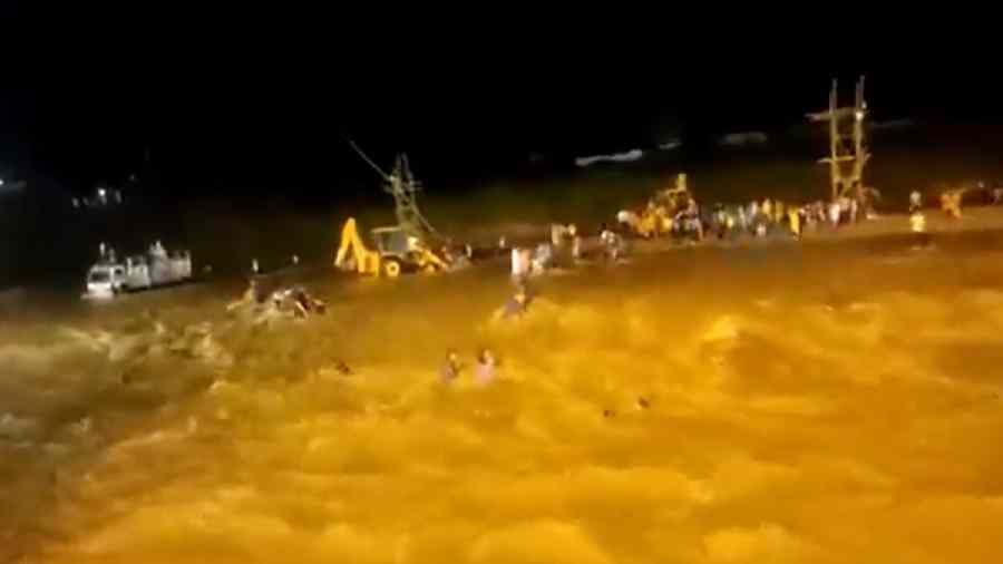 Flash flood tragedy spurs safe Chhath plan