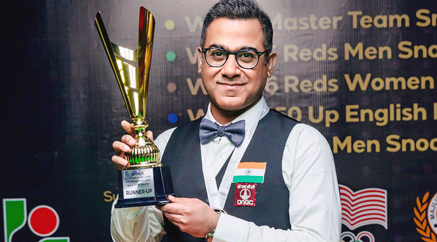 Calcutta’s Sourav Kothari, in a Twitter picture, after winning the silver medal at the World Billiards Championship on Saturday.