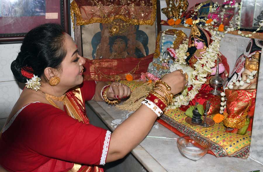 Lakshmi Puja | In pictures: Lakshmi Puja from around the city ...