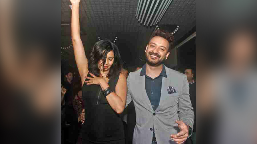 Kolkata Bars  Looking back at the pumped-up World Bar III Launch party. -  Telegraph India