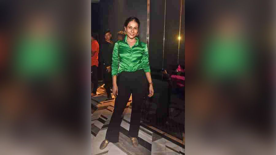 Ushoshi Sengupta kept it chic in an emerald green shirt and black pants. What did she love about the new hangout? “The place had a chill vibe and the music added to it,” she said.