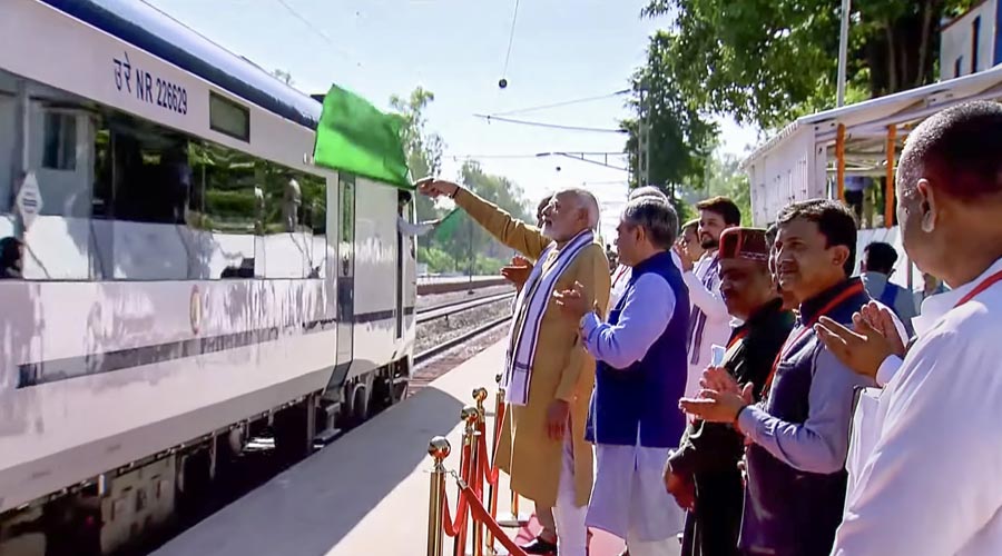 Vande Bharat: PM flags off fourth train