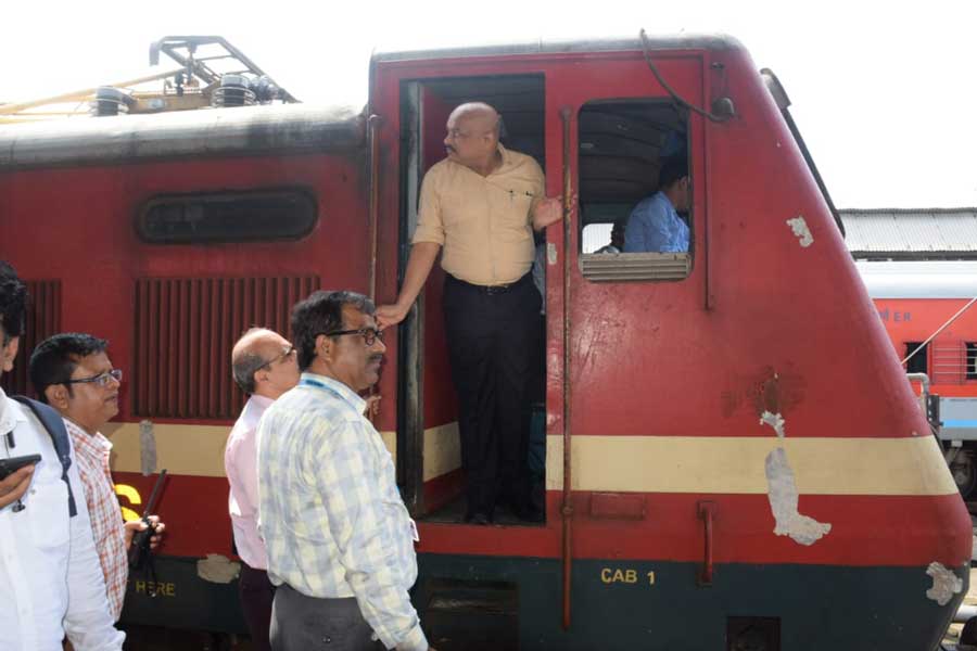 Jaideep Gupta, additional general manager, Eastern Railway, conducted foot plate inspection over Howrah-Burdwan section on Thursday