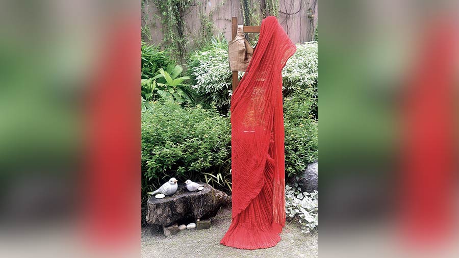 Giving a different dimension to weavers’ craftsmanship, a plain chanderi sari from Madhya Pradesh has been crushed and made to look like a gown or a ghagra by Sari Ki Almari. Team it with the right blouse or wear it with a belt to give it a makeover as an evening gown. Rs 8,000