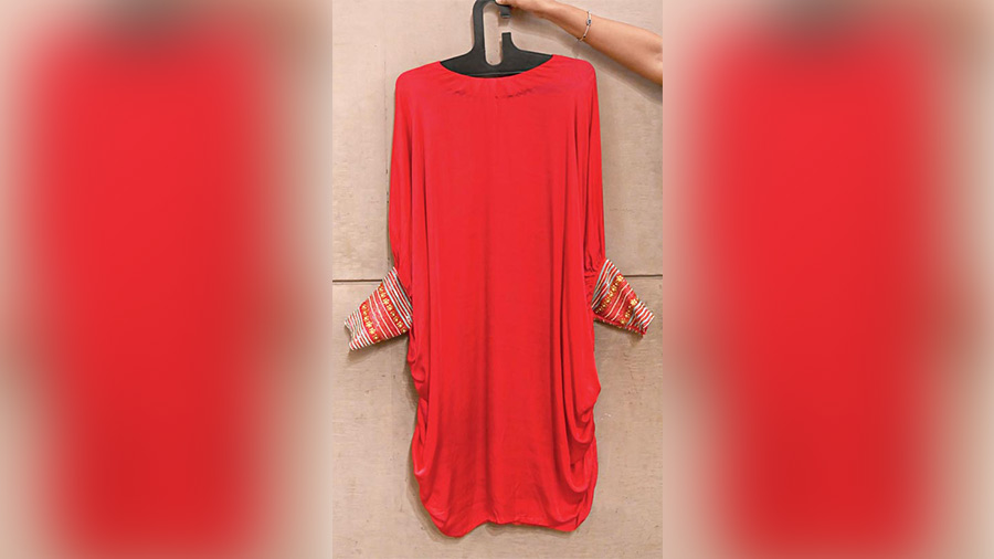 Surat-based DKasa stocked some trendy co-ords and the balloon-style set with heavy detailing on the cuffs, almost like a stack of heavily embellished bangles, is understated glam. This hot pink ensemble had our heart