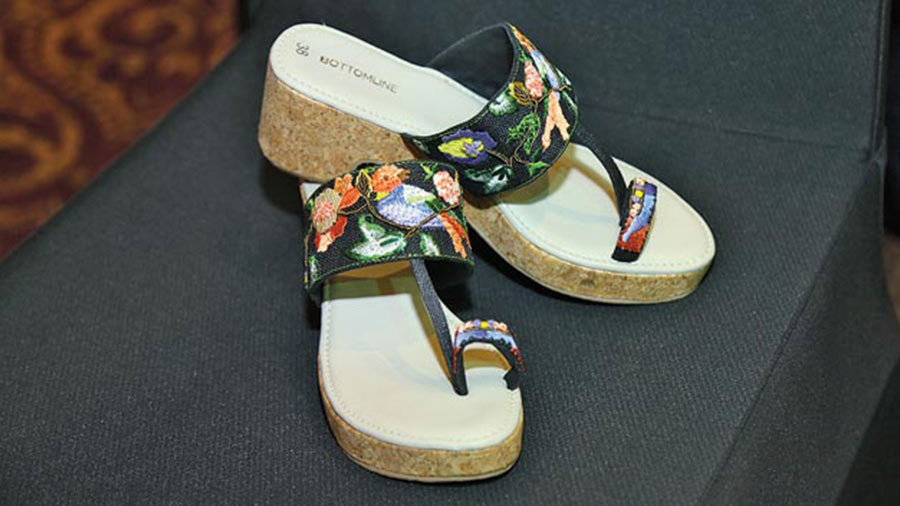 Complete your Diwali look with this pair of floral embroidered Kolhapuri heels from Bottomline