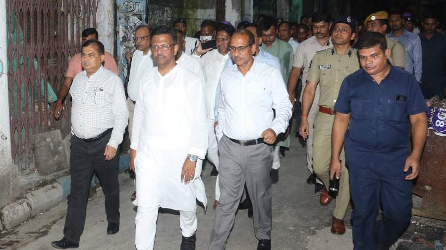 Minister Firhad Hakim and others visit the affected area in Bowbazar on Saturday
