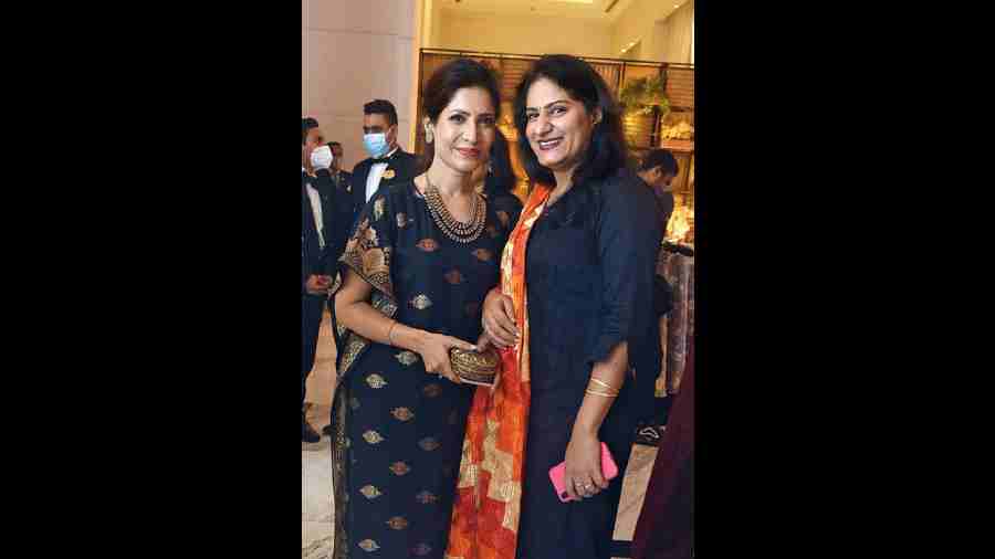 Richa Sharma and Divya