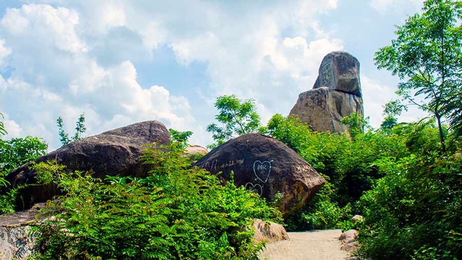 The Mama Bhagne rocks in Dubrajpur