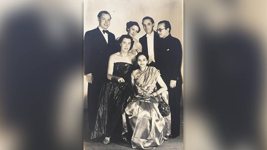 Sachis and Roma Ray with Austrian friends at the famous Spring Ball, in 1952 