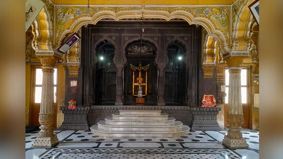 The interior of the 'chhatri'