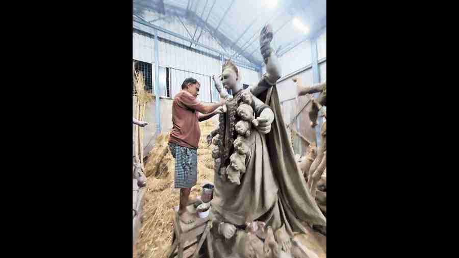 The idol being sculpted in the studio of Pradip Rudrapal. 