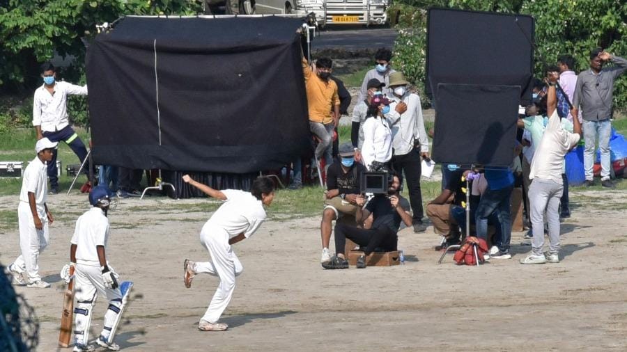 Anushka Sharma shoots for 'Chakda Xpress', where she plays cricketer Jhulan Goswami, in front of CAB on Friday