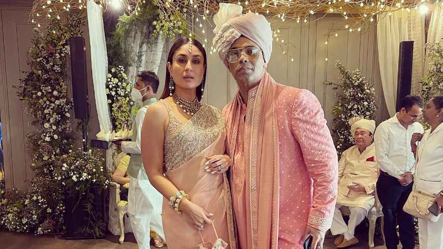 For Alia Bhatt and Ranbir Kapoor’s wedding, Kareena Kapoor showed up in a tiered necklace with pearl detailing, matching earrings and a sleek maangtikka. 